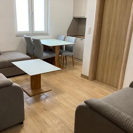 شقة Trnovo ياهورينا