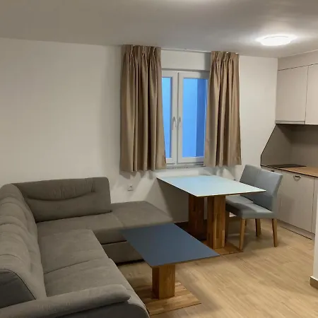 Trnovo شقة ياهورينا