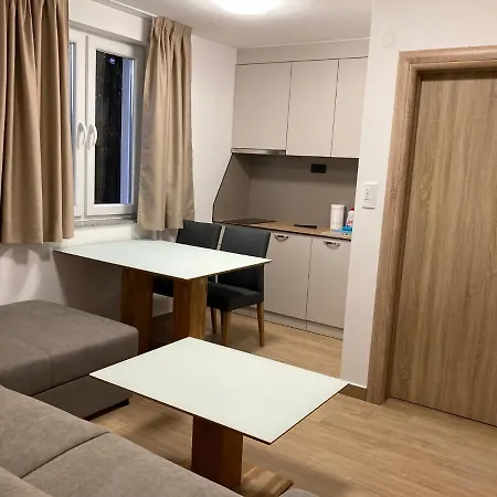 شقة Trnovo ياهورينا