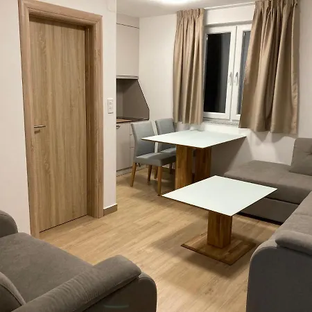 Trnovo Апартаменты *